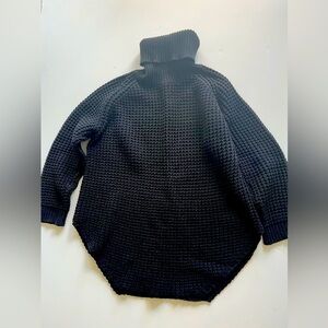 Hope Grand turtleneck sweater